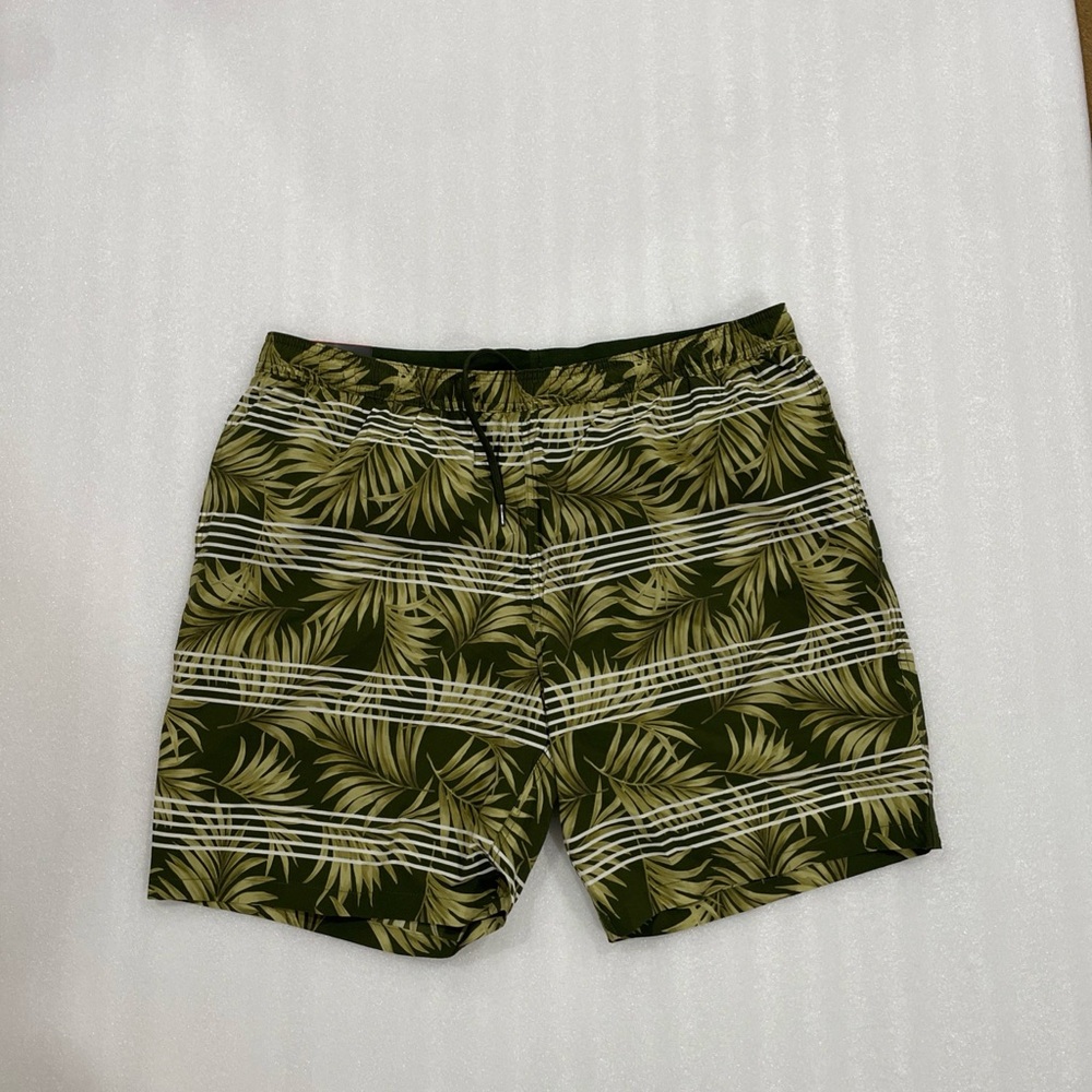Kirkland Signature Men’s Swim Shorts Zipper Pocket Drawstring Palm Green XXL New